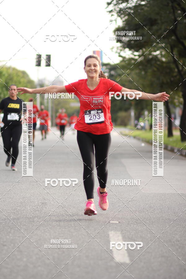 Compre as suas fotos do eventoSantander Track&Field Run Series - Cidade Center Norte no Fotop