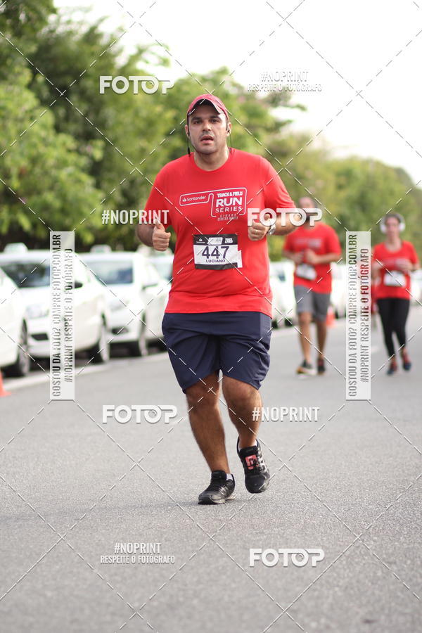 Compre as suas fotos do eventoSantander Track&Field Run Series - Cidade Center Norte no Fotop