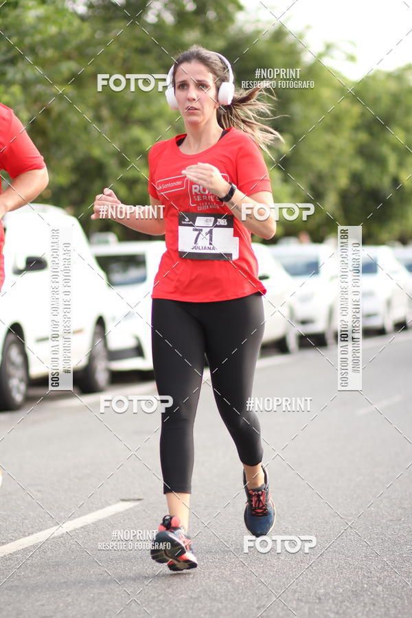 Compre as suas fotos do eventoSantander Track&Field Run Series - Cidade Center Norte no Fotop