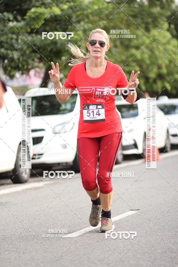Compre as suas fotos do eventoSantander Track&Field Run Series - Cidade Center Norte no Fotop