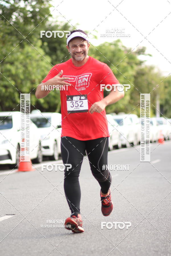 Achetez vos photos de l'vnementSantander Track&Field Run Series - Cidade Center Norte sur Fotop