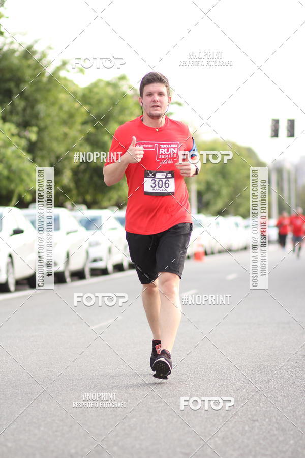 Achetez vos photos de l'vnementSantander Track&Field Run Series - Cidade Center Norte sur Fotop