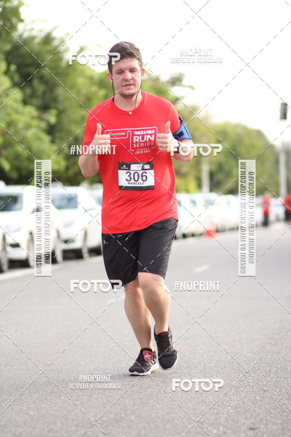 Achetez vos photos de l'vnementSantander Track&Field Run Series - Cidade Center Norte sur Fotop