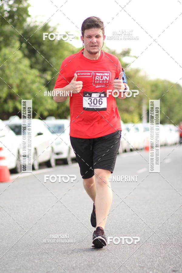 Achetez vos photos de l'vnementSantander Track&Field Run Series - Cidade Center Norte sur Fotop