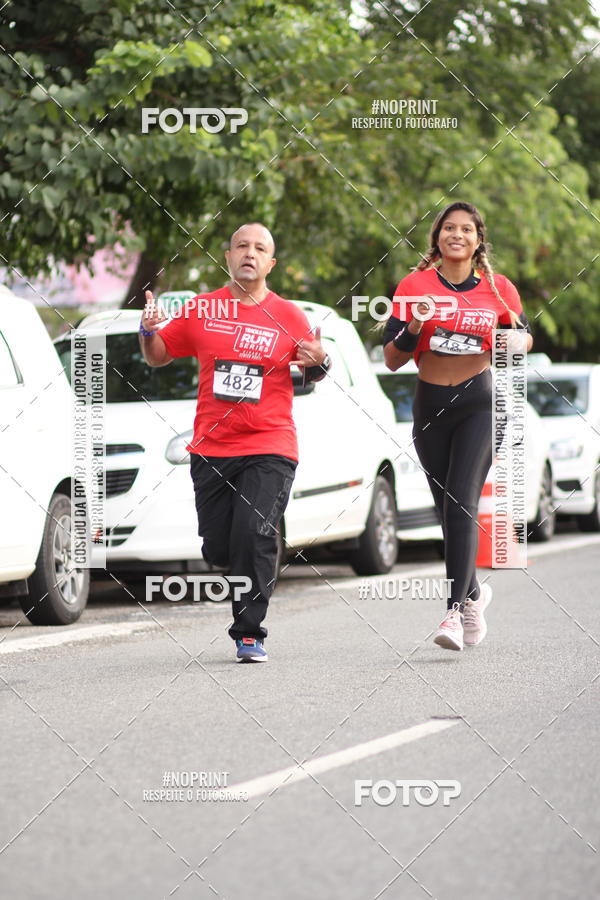 Achetez vos photos de l'vnementSantander Track&Field Run Series - Cidade Center Norte sur Fotop