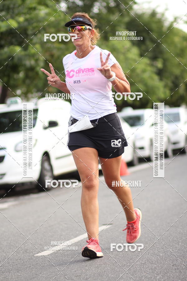 Achetez vos photos de l'vnementSantander Track&Field Run Series - Cidade Center Norte sur Fotop