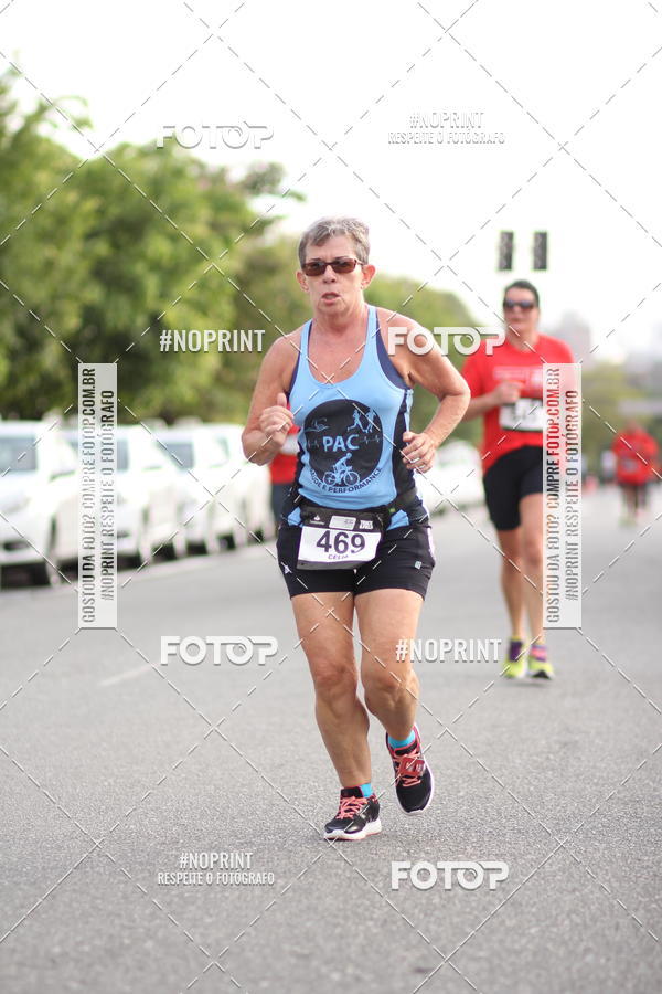 Achetez vos photos de l'vnementSantander Track&Field Run Series - Cidade Center Norte sur Fotop