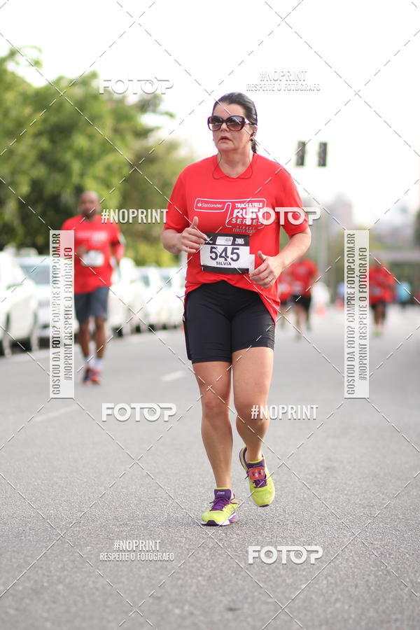 Achetez vos photos de l'vnementSantander Track&Field Run Series - Cidade Center Norte sur Fotop