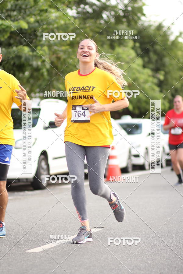 Compre as suas fotos do eventoSantander Track&Field Run Series - Cidade Center Norte no Fotop