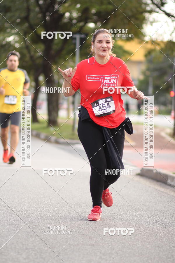 Compra tus fotos del eventoSantander Track&Field Run Series - Cidade Center Norte En Fotop