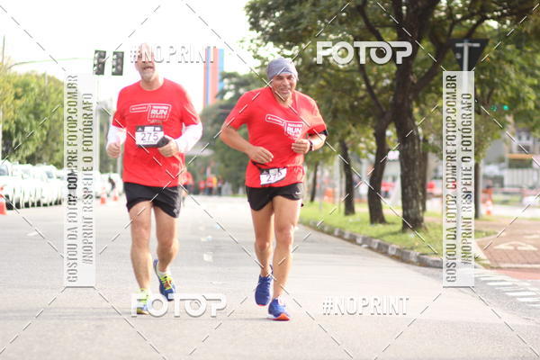 Achetez vos photos de l'vnementSantander Track&Field Run Series - Cidade Center Norte sur Fotop