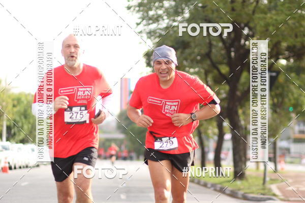 Achetez vos photos de l'vnementSantander Track&Field Run Series - Cidade Center Norte sur Fotop