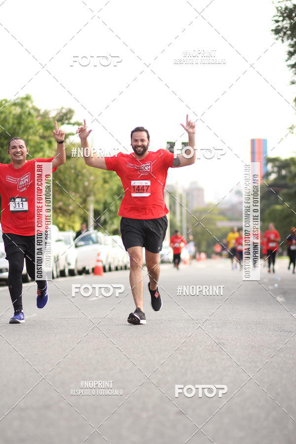Achetez vos photos de l'vnementSantander Track&Field Run Series - Cidade Center Norte sur Fotop