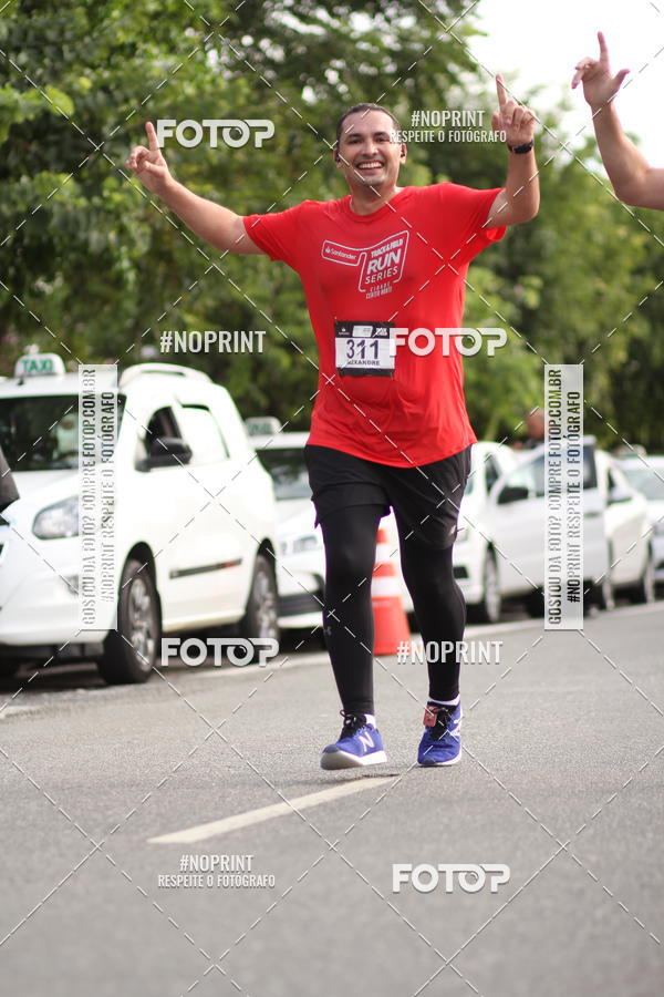 Achetez vos photos de l'vnementSantander Track&Field Run Series - Cidade Center Norte sur Fotop