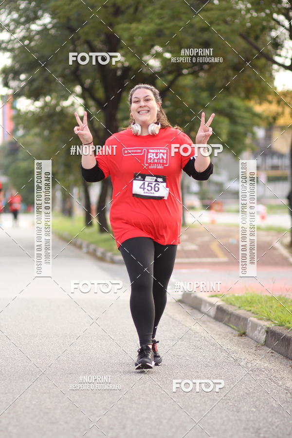 Compra tus fotos del eventoSantander Track&Field Run Series - Cidade Center Norte En Fotop