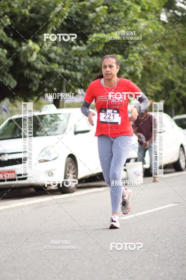 Compra tus fotos del eventoSantander Track&Field Run Series - Cidade Center Norte En Fotop