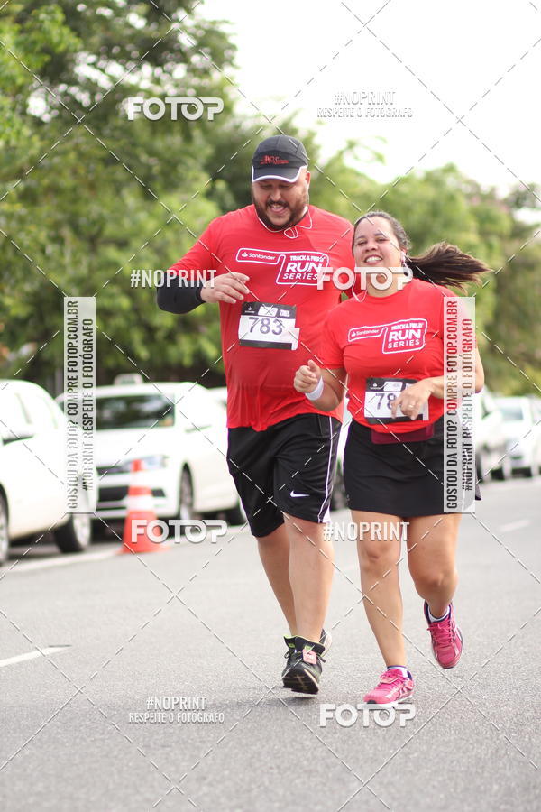 Compra tus fotos del eventoSantander Track&Field Run Series - Cidade Center Norte En Fotop