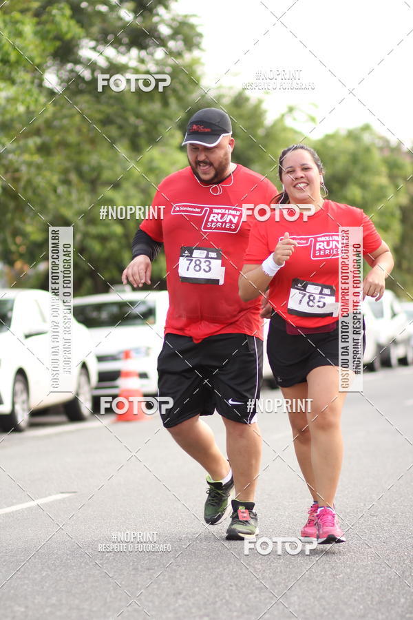 Compra tus fotos del eventoSantander Track&Field Run Series - Cidade Center Norte En Fotop