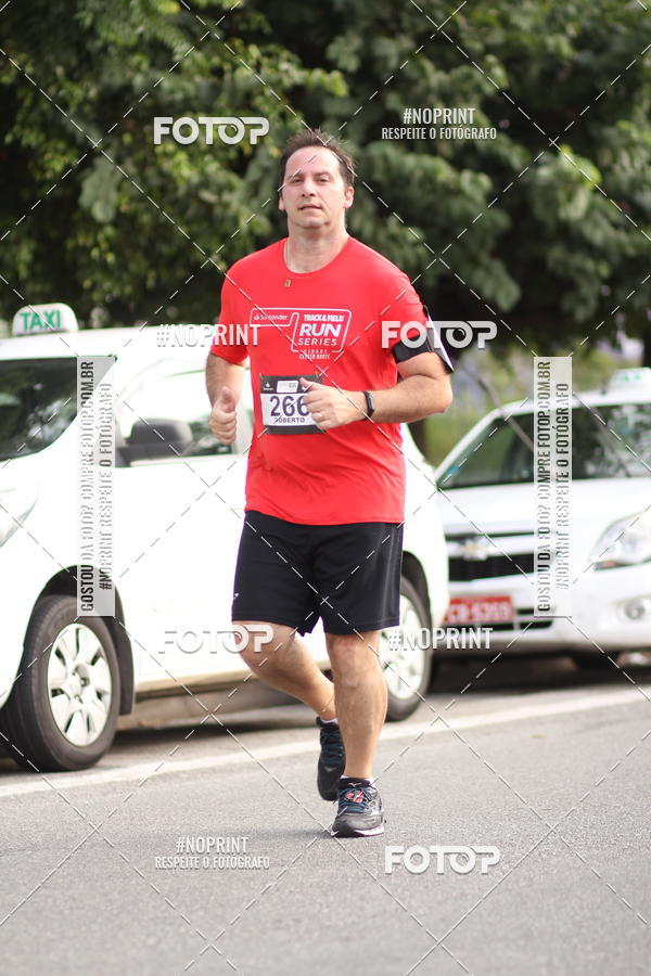 Compra tus fotos del eventoSantander Track&Field Run Series - Cidade Center Norte En Fotop