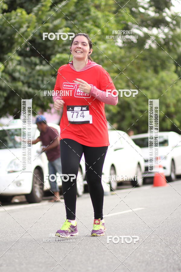 Compra tus fotos del eventoSantander Track&Field Run Series - Cidade Center Norte En Fotop