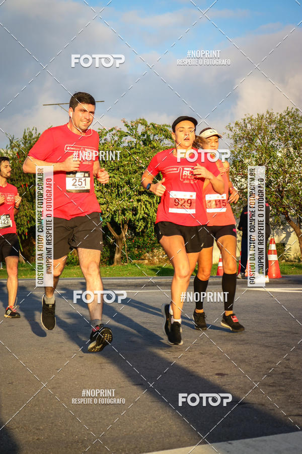 Buy your photos of the eventSantander Track&Field Run Series - Cidade Center Norte on Fotop