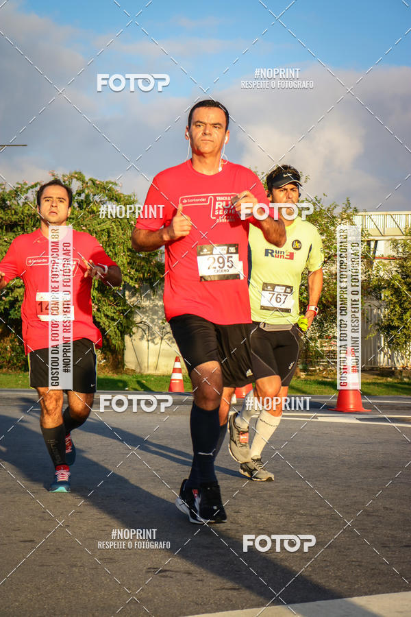 Acquista le foto dell'eventoSantander Track&Field Run Series - Cidade Center Norte in Fotop