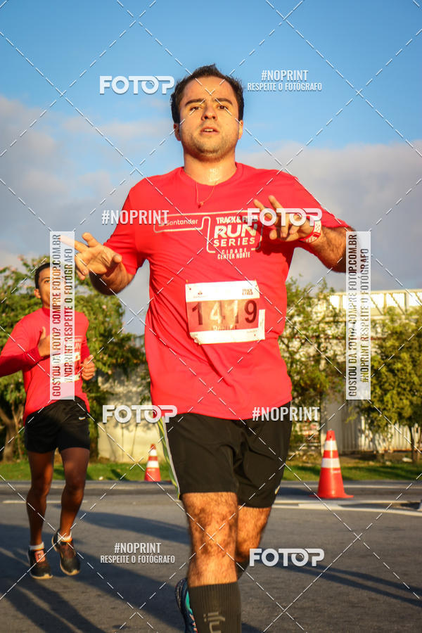 Acquista le foto dell'eventoSantander Track&Field Run Series - Cidade Center Norte in Fotop