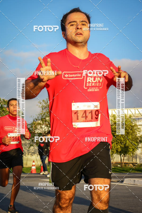 Acquista le foto dell'eventoSantander Track&Field Run Series - Cidade Center Norte in Fotop