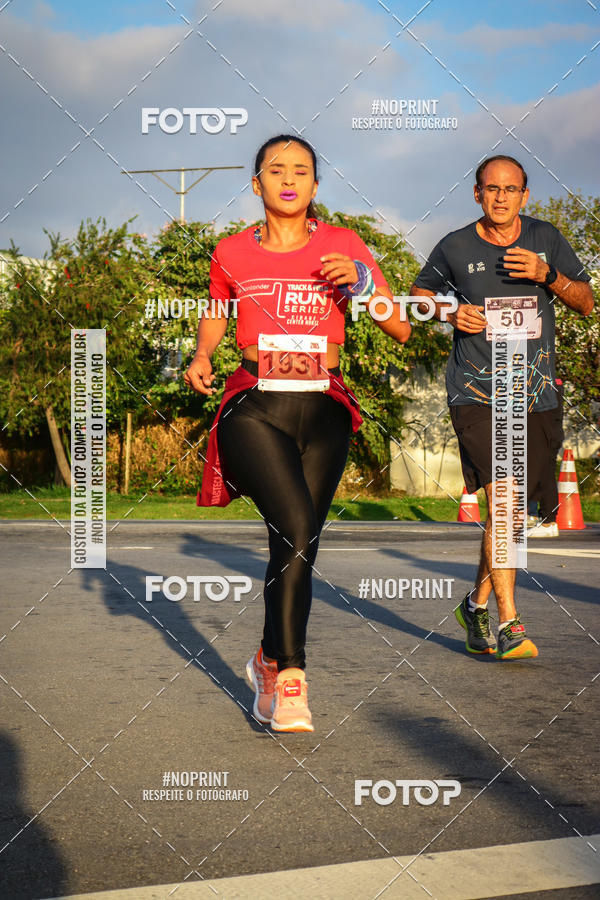 Achetez vos photos de l'�v�nementSantander Track&Field Run Series - Cidade Center Norte sur Fotop