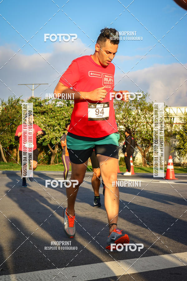 Compre as suas fotos do eventoSantander Track&Field Run Series - Cidade Center Norte no Fotop