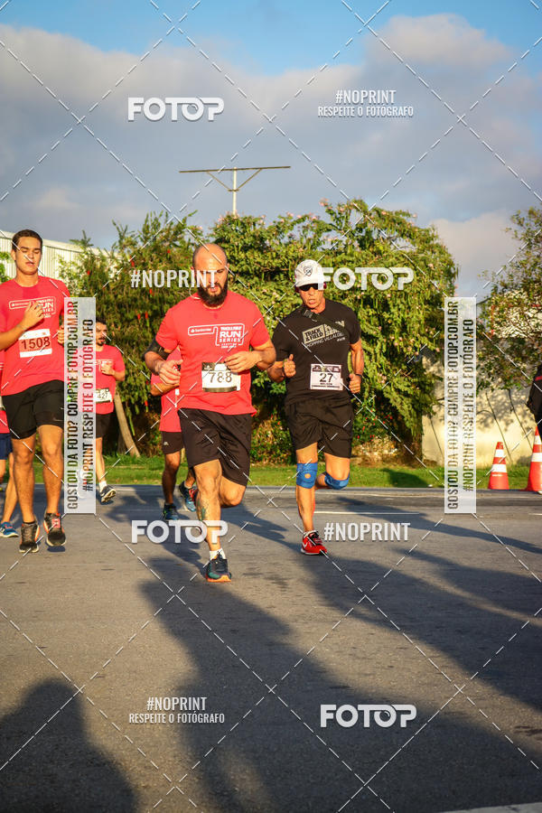 Compra tus fotos del eventoSantander Track&Field Run Series - Cidade Center Norte En Fotop