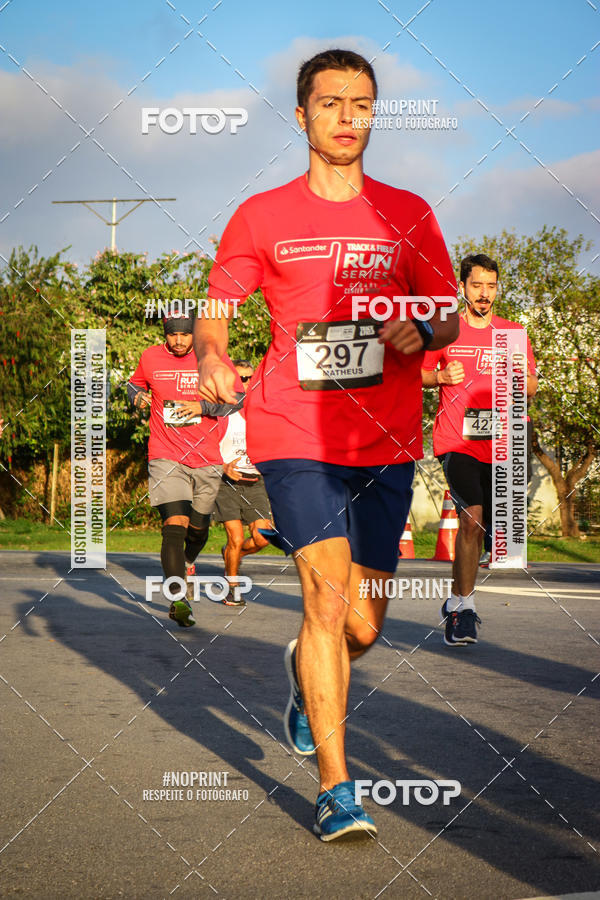 Buy your photos of the eventSantander Track&Field Run Series - Cidade Center Norte on Fotop