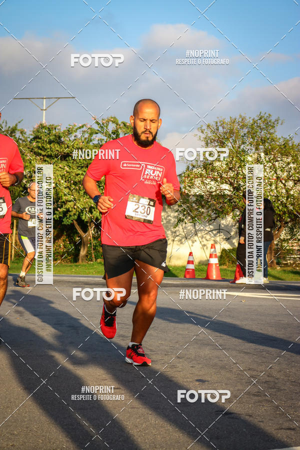 Buy your photos of the eventSantander Track&Field Run Series - Cidade Center Norte on Fotop