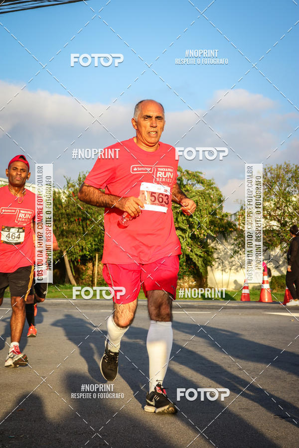 Acquista le foto dell'eventoSantander Track&Field Run Series - Cidade Center Norte in Fotop