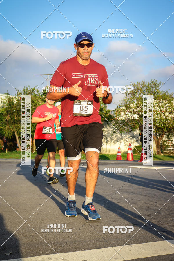 Buy your photos of the eventSantander Track&Field Run Series - Cidade Center Norte on Fotop