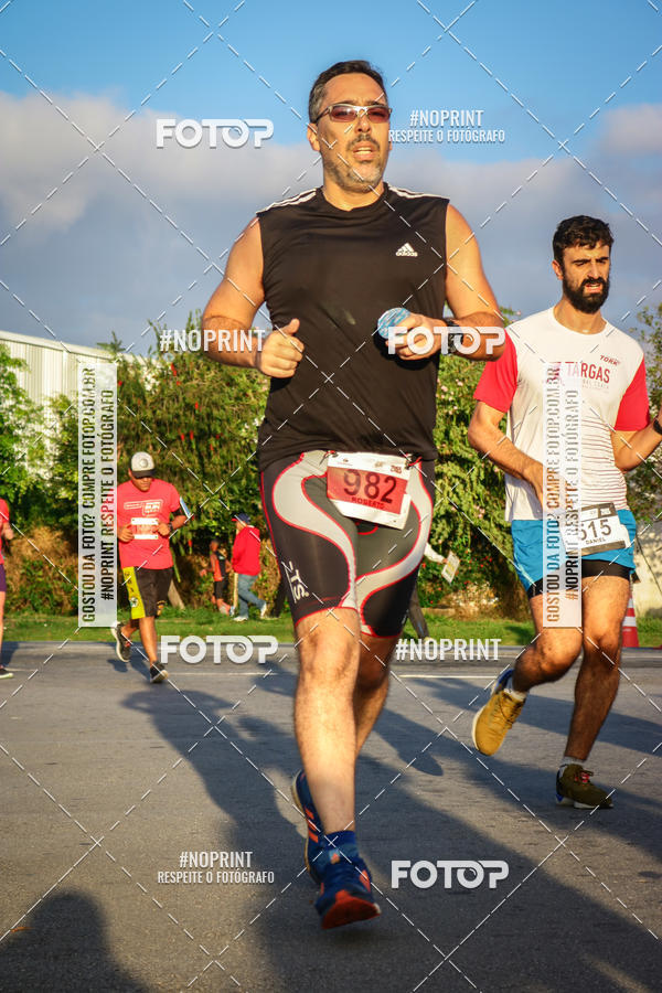 Buy your photos of the eventSantander Track&Field Run Series - Cidade Center Norte on Fotop