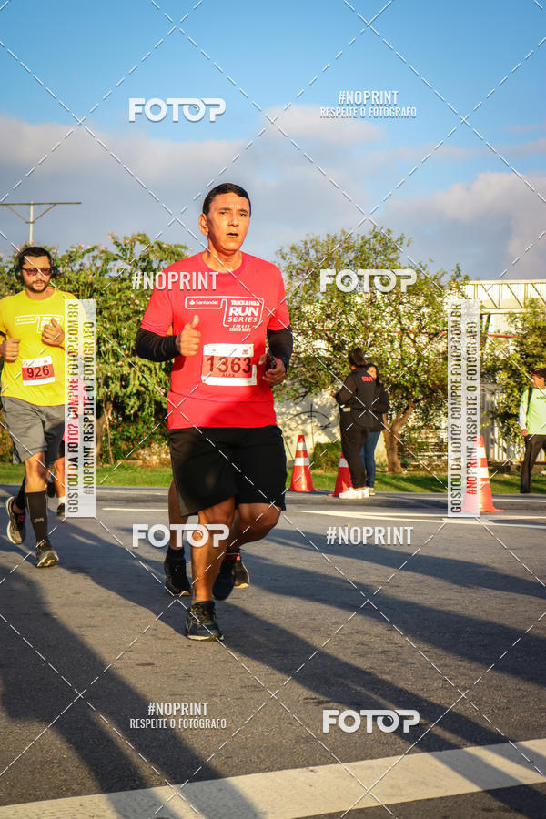 Buy your photos of the eventSantander Track&Field Run Series - Cidade Center Norte on Fotop