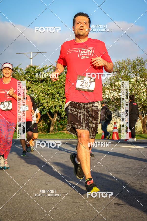 Buy your photos of the eventSantander Track&Field Run Series - Cidade Center Norte on Fotop