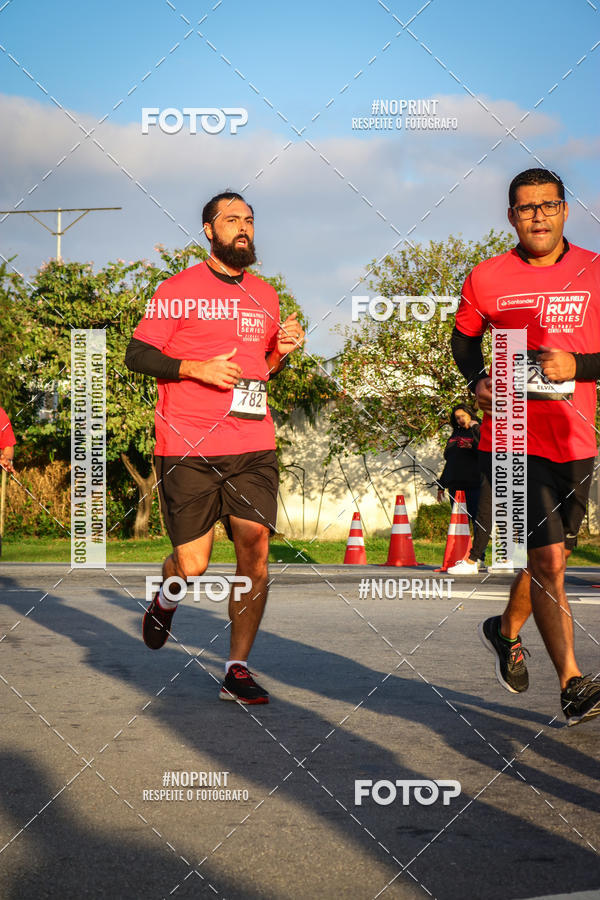Buy your photos of the eventSantander Track&Field Run Series - Cidade Center Norte on Fotop