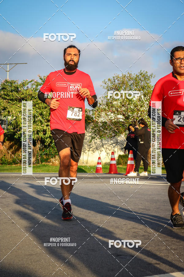 Buy your photos of the eventSantander Track&Field Run Series - Cidade Center Norte on Fotop