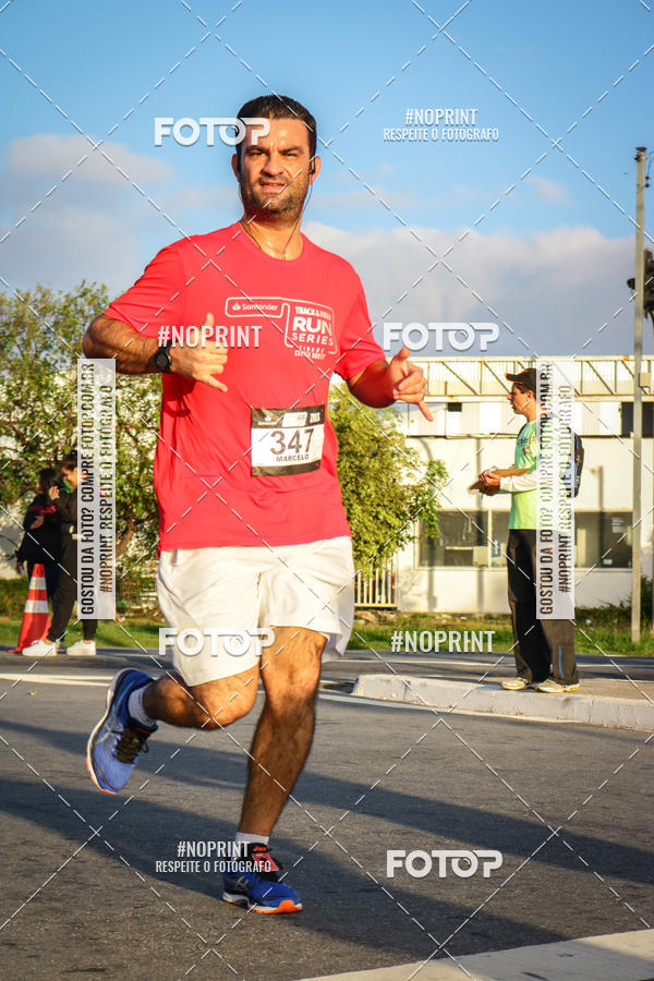 Acquista le foto dell'eventoSantander Track&Field Run Series - Cidade Center Norte in Fotop