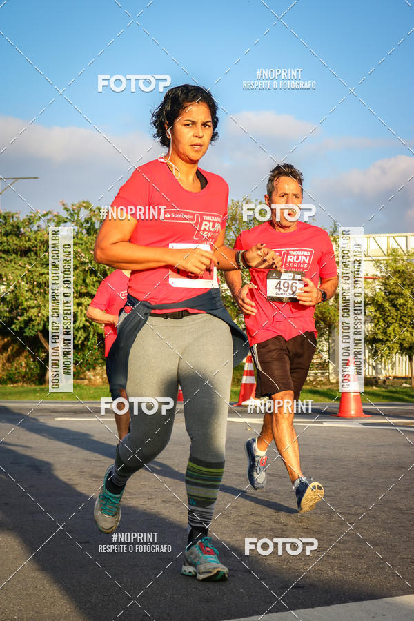 Acquista le foto dell'eventoSantander Track&Field Run Series - Cidade Center Norte in Fotop