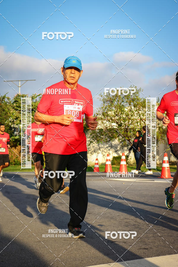 Acquista le foto dell'eventoSantander Track&Field Run Series - Cidade Center Norte in Fotop