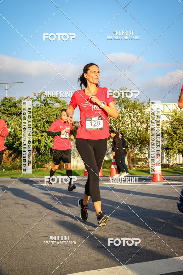 Achetez vos photos de l'�v�nementSantander Track&Field Run Series - Cidade Center Norte sur Fotop