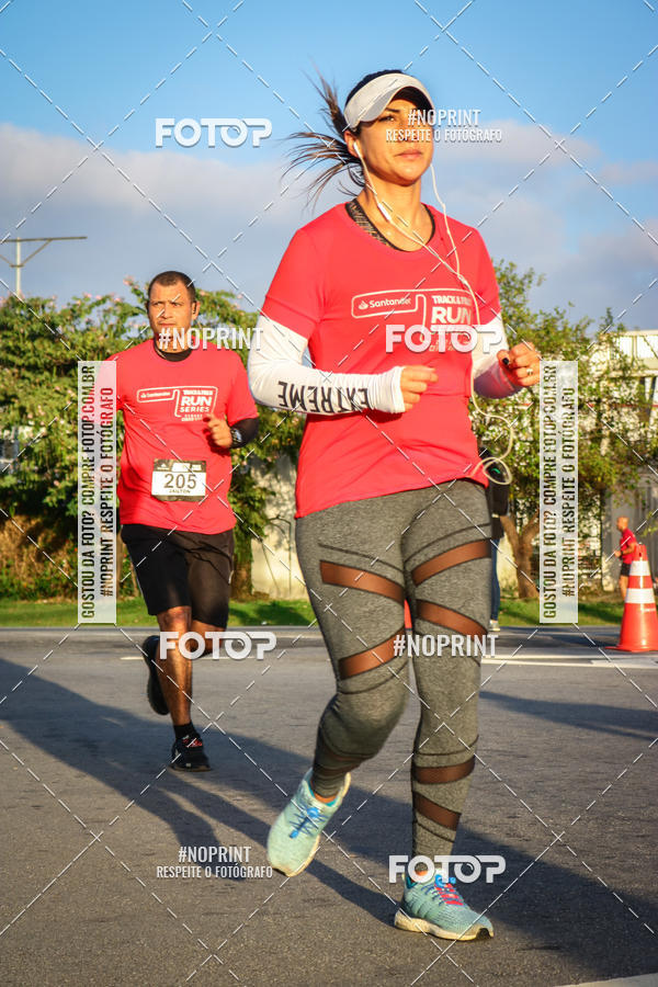 Achetez vos photos de l'�v�nementSantander Track&Field Run Series - Cidade Center Norte sur Fotop