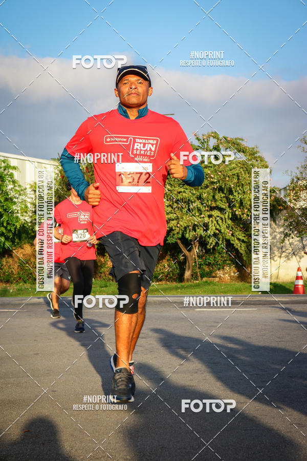Buy your photos of the eventSantander Track&Field Run Series - Cidade Center Norte on Fotop
