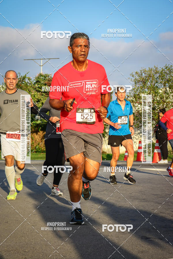 Buy your photos of the eventSantander Track&Field Run Series - Cidade Center Norte on Fotop