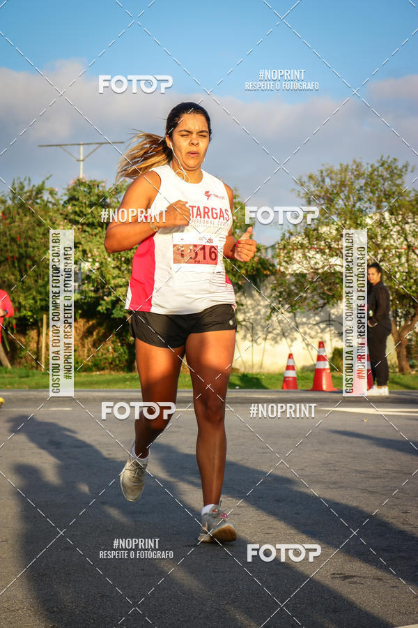 Buy your photos of the eventSantander Track&Field Run Series - Cidade Center Norte on Fotop