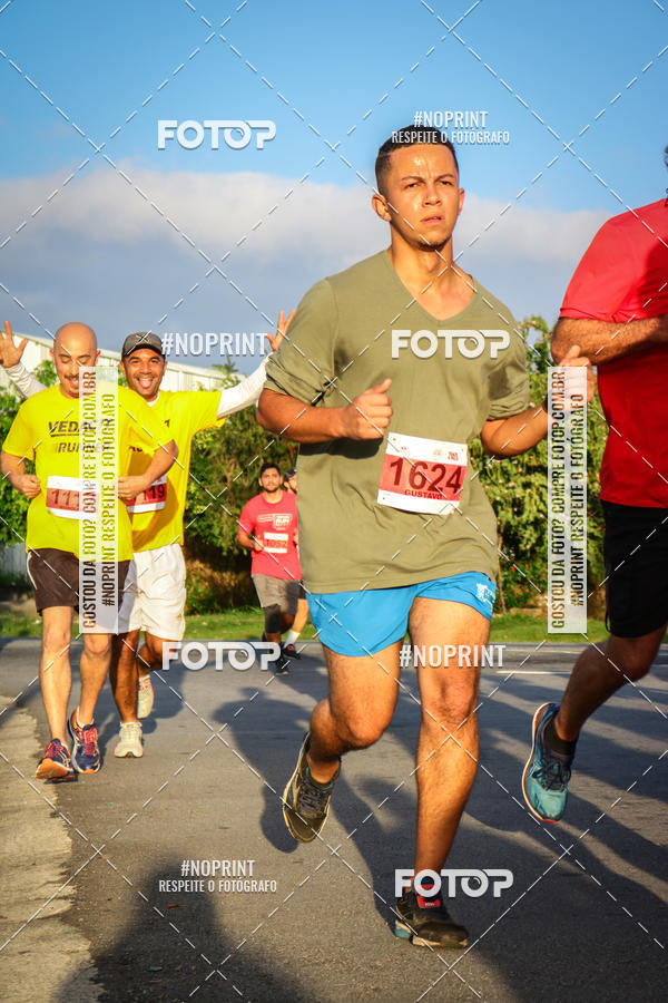 Compre as suas fotos do eventoSantander Track&Field Run Series - Cidade Center Norte no Fotop