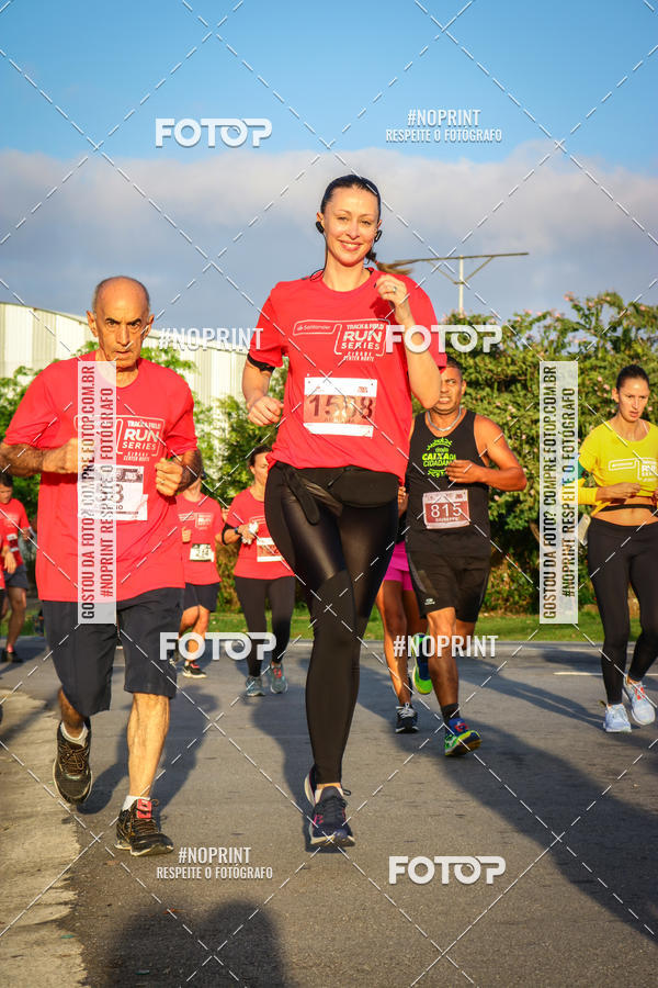Buy your photos of the eventSantander Track&Field Run Series - Cidade Center Norte on Fotop